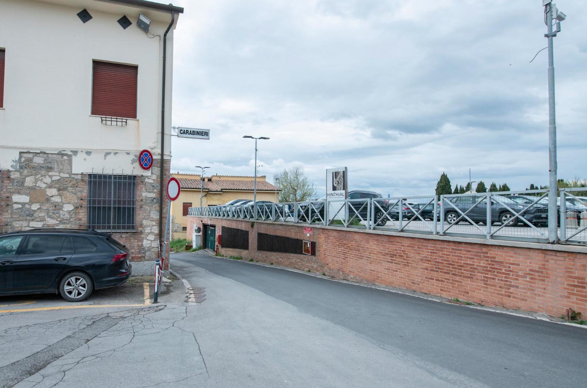 Bellavista Free Parking City Center San Gimignano Exterior photo